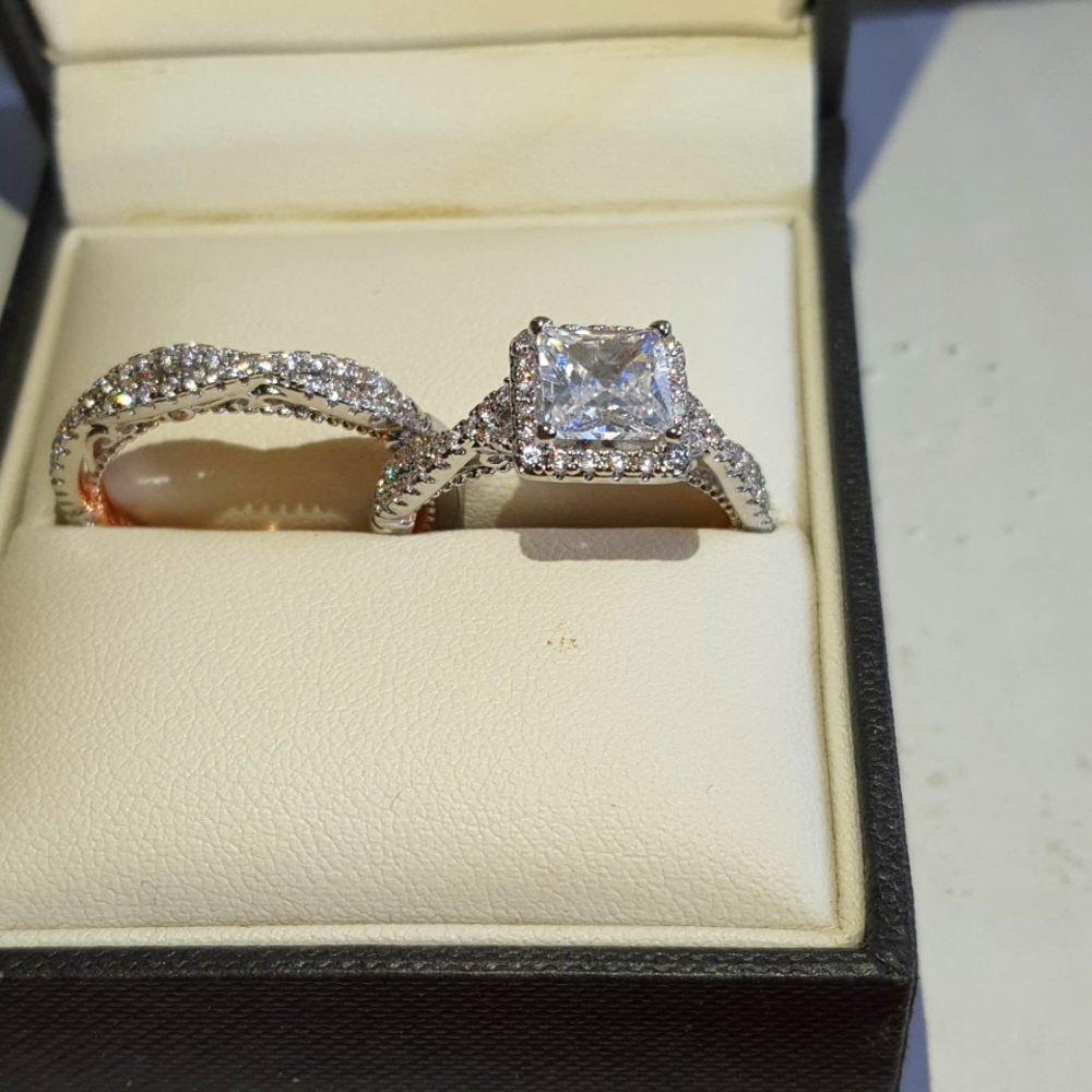 White and Rose gold Rhinestone crystal wedding rings set